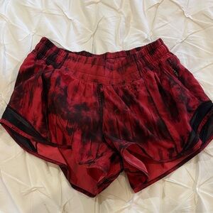 RARE Lululemon Hotty Hot Red Tie-Dye Shorts 2.5 Inseam & Low Rise